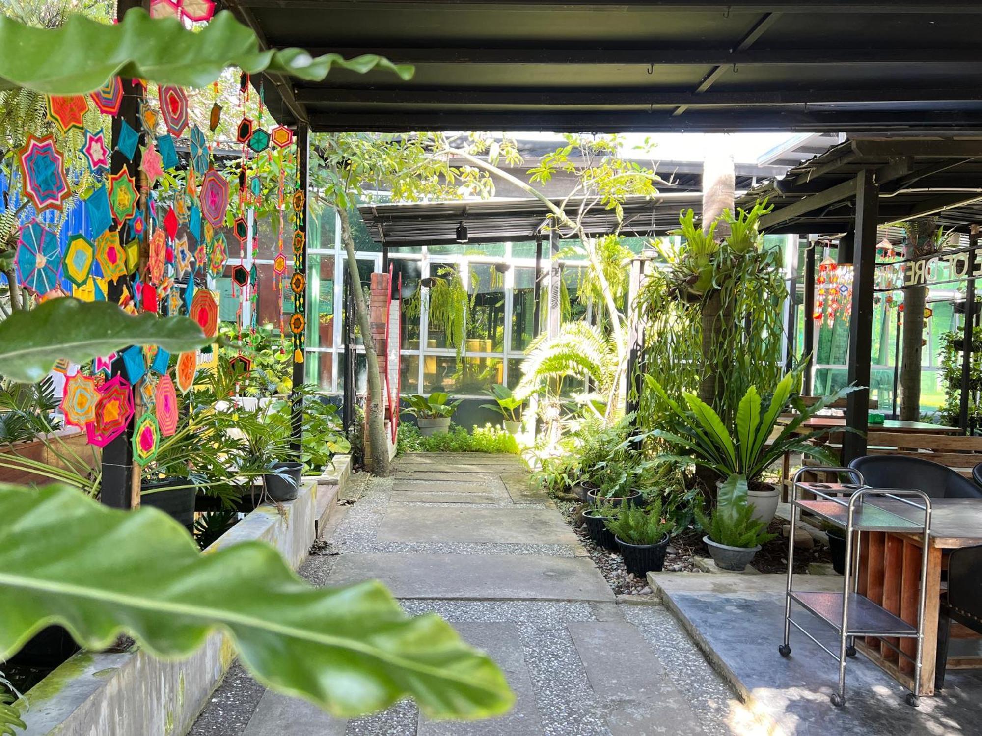ยูสีเกด รีสอร์ท Sisaket Exterior photo